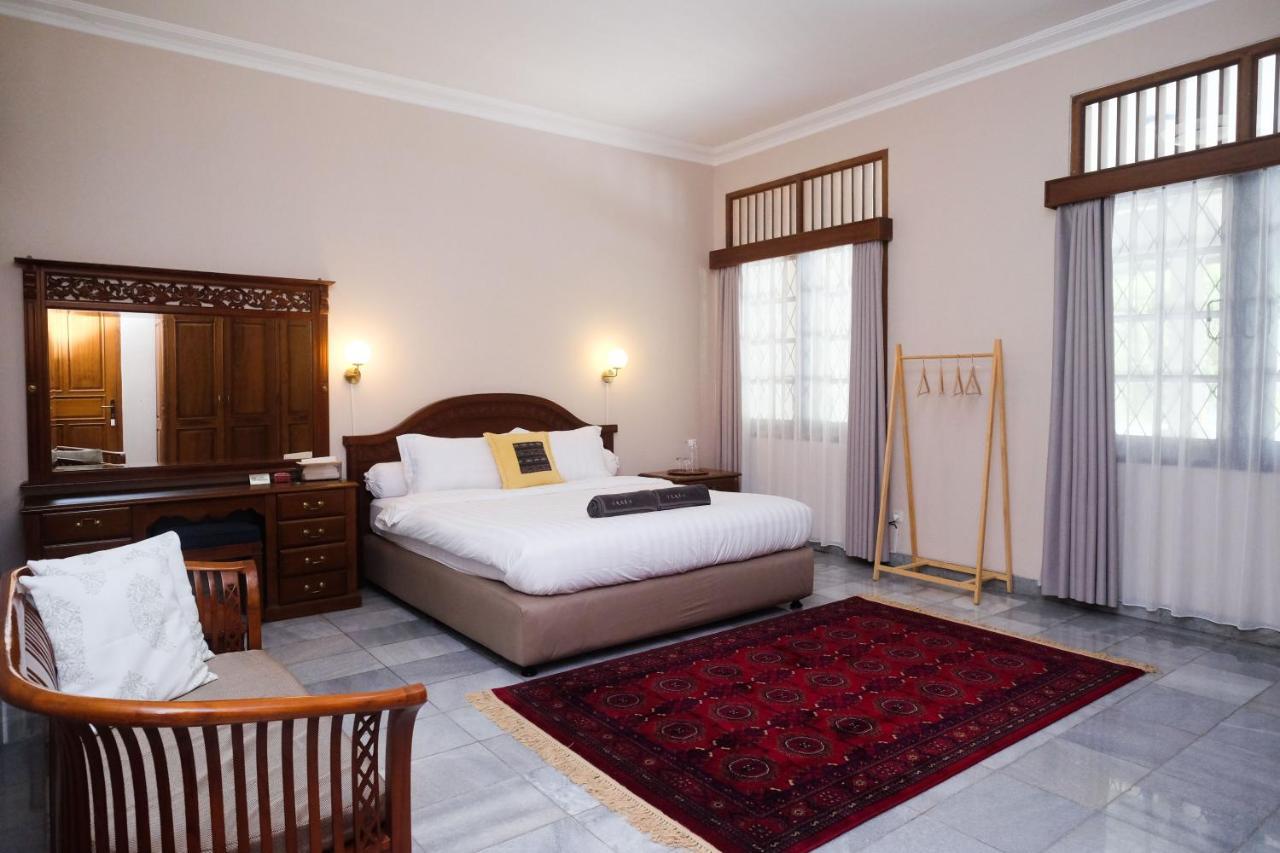 Sareh Villa By The Lavana Semarang Exterior foto