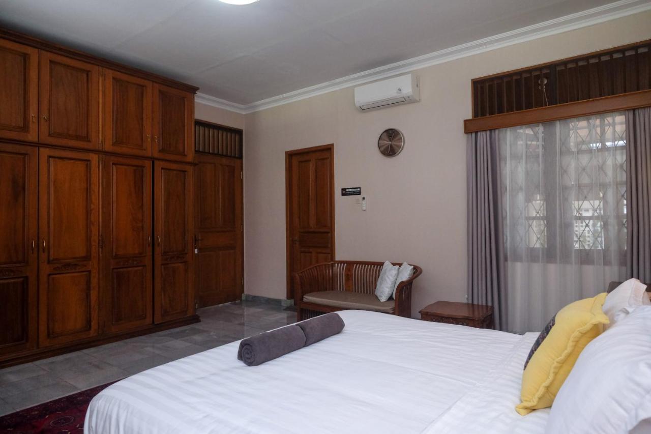 Sareh Villa By The Lavana Semarang Exterior foto