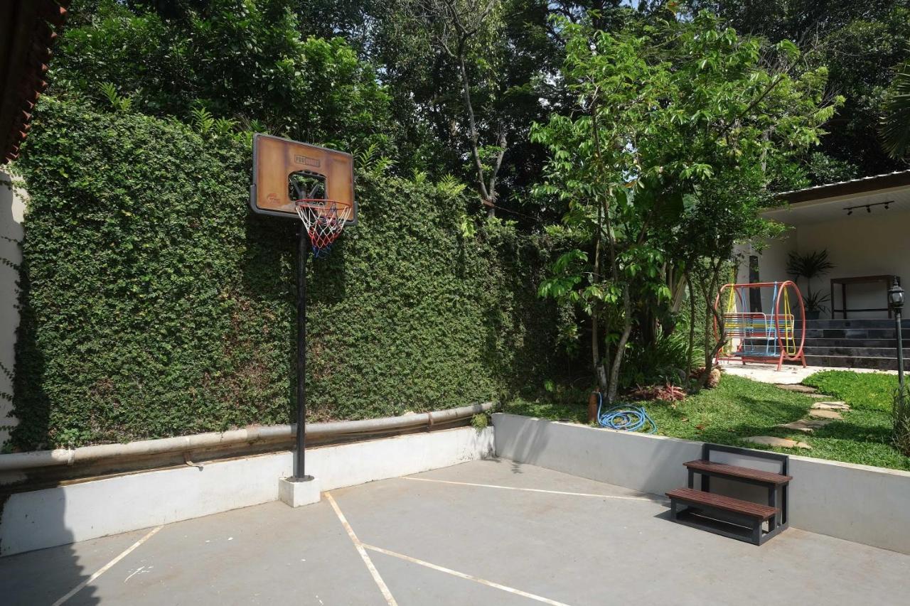 Sareh Villa By The Lavana Semarang Exterior foto