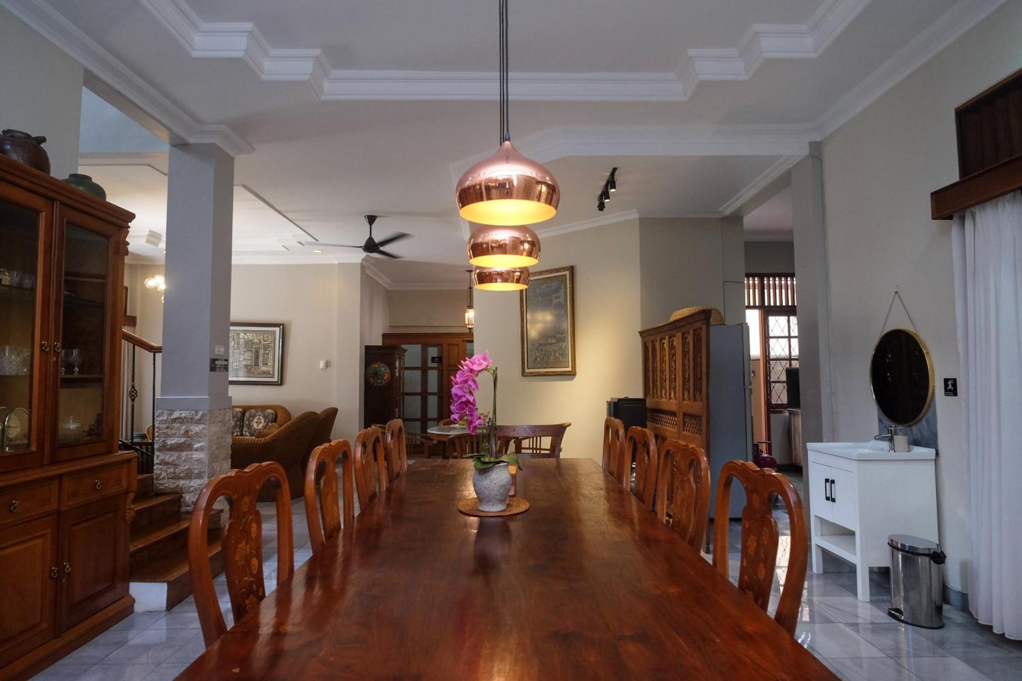 Sareh Villa By The Lavana Semarang Exterior foto